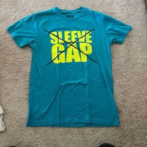 Flex till you’re famous tshirt- no sleeve gap- Medium